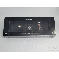 MoreArt 1/64 – Pet Carrying Sweet Cool Couple Figure Set