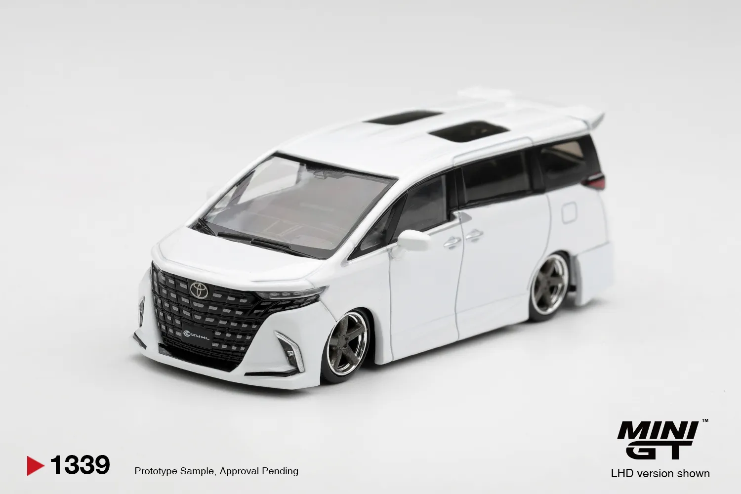 MGT01339 | Toyota Alphard 40 KUHL White