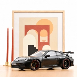 Norev 1/18 Porsche 911 (992.2) GT3 – 2025 – Black / Schwarz (Limitowany 300 sztuk) Norev 1/18 Porsche 911 (992.2) GT3 – 2025 – Black / Schwarz (Limitowany 300 sztuk)